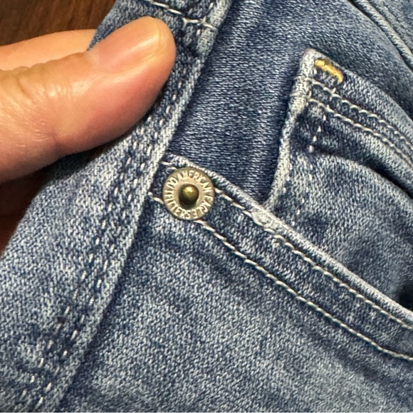 American Eagle Outfitters Stretch Denim Kick Boot Light Blue Flare Jeans 4 Short - Picture 7 of 13